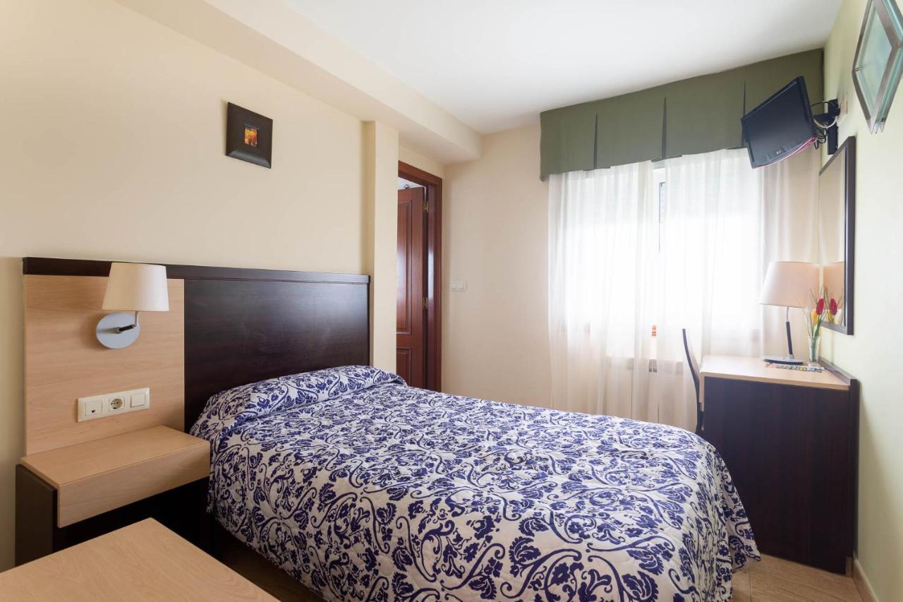 Hotel Canaima Bruma 1,5 K Camino O Mesón Do Vento Εξωτερικό φωτογραφία